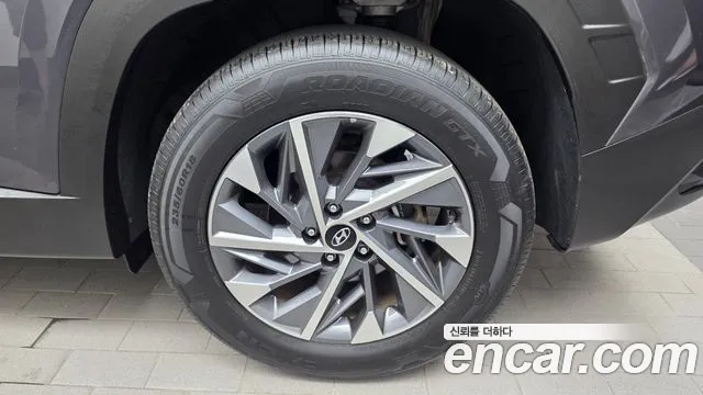Hyundai Tucson Tucson (NX4) Дизель 2.0 2WD — Фото автомобиля 19