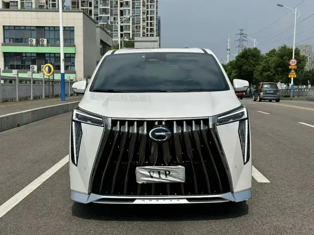 GAC Trumpchi M8 — Фото автомобиля 8