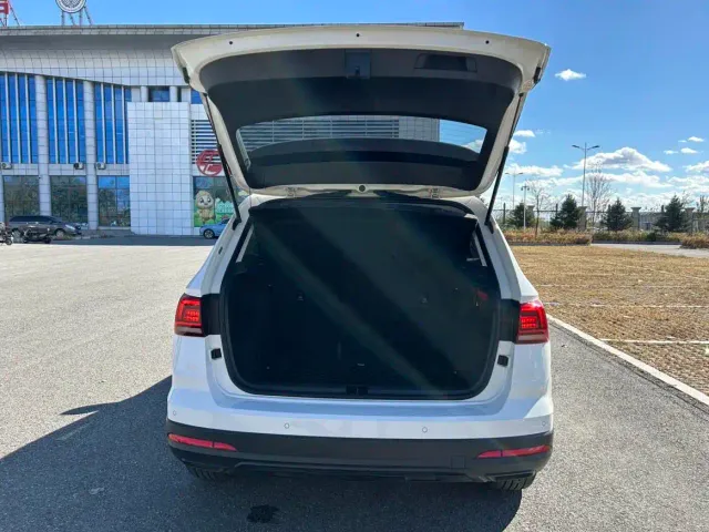 Volkswagen Tharu — Фото автомобиля 7