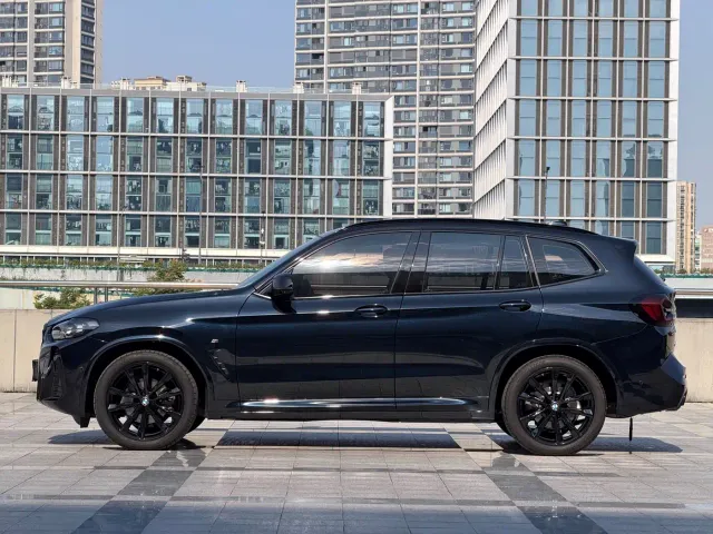BMW X3 — Фото автомобиля 3