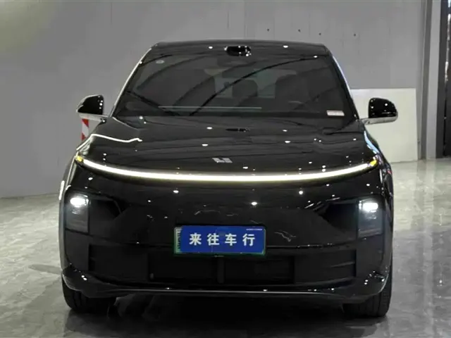 Li Auto L6 — Фото автомобиля 3