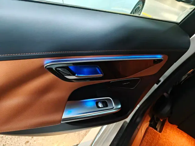Mercedes-Benz C-Class — Фото автомобиля 7