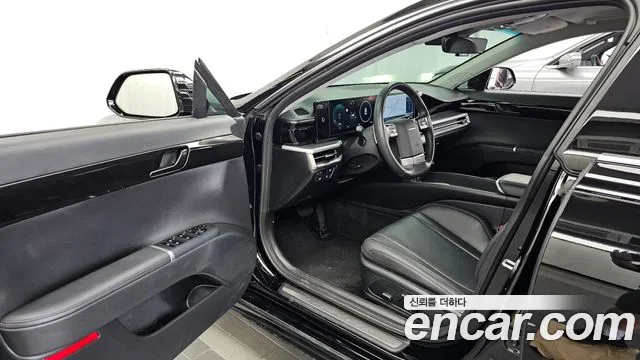 Hyundai Grandeur Grandeur (GN7) 2.5 Бензин 2WD — Фото автомобиля 9