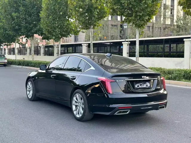Cadillac CT5 — Фото автомобиля 9