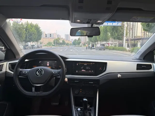 Volkswagen Polo 2023 Plus 1.5L Automatic Colorful Tech Edition — Фото автомобиля 9