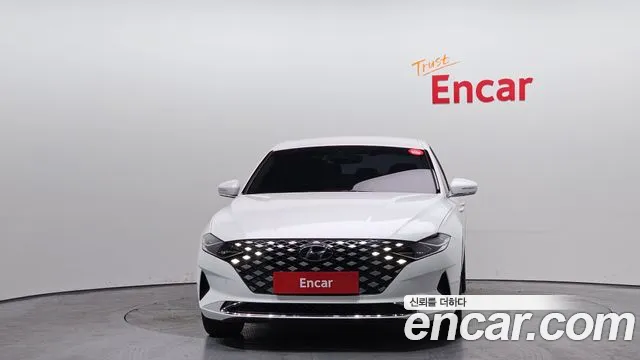 Hyundai Grandeur Новый Grandeur IG 3.0 LPi (Для проката) — Фото автомобиля 3