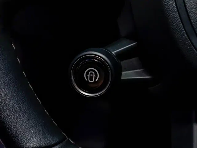 Xiaomi SU7 — Фото автомобиля 16