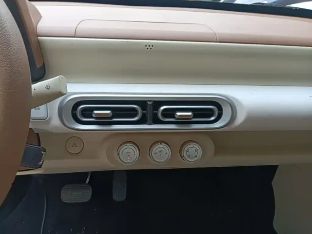Wuling Hongguang Mini EV — Фото автомобиля 12