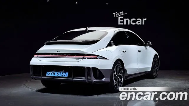 Hyundai Ioniq6 Long Range AWD — Фото автомобиля 2