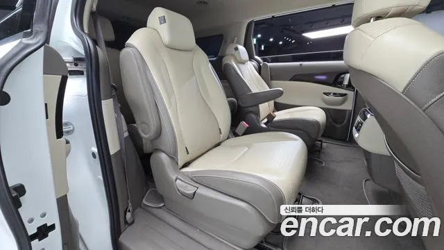 Kia Carnival 4th Gen — Фото автомобиля 17