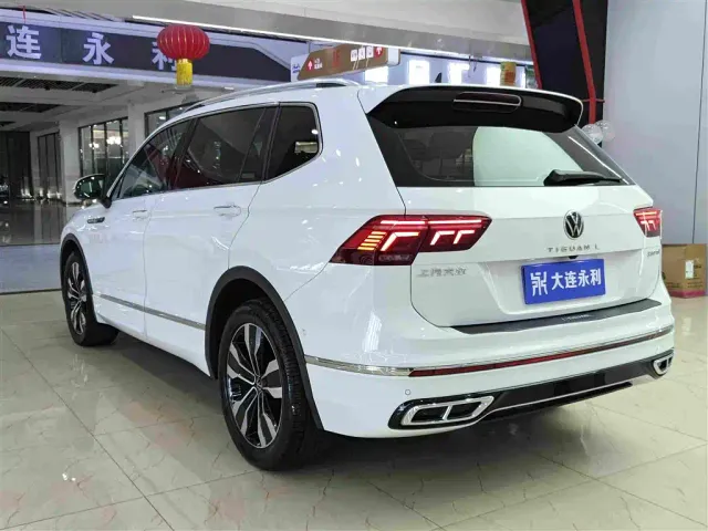 Volkswagen Tiguan L — Фото автомобиля 18
