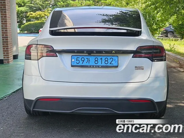 Tesla Model X Модель X — Фото автомобиля 4
