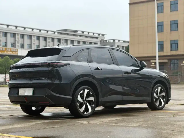 Arcfox Alpha T5 — Фото автомобиля 8