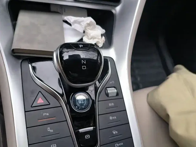 BYD Song Pro — Фото автомобиля 15
