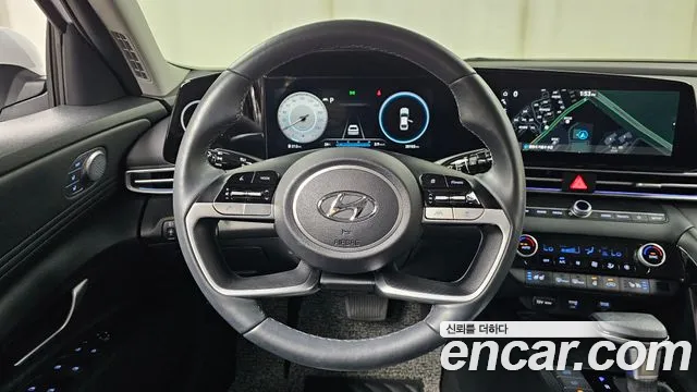 Hyundai AVANTE Avante (CN7) — Фото автомобиля 13