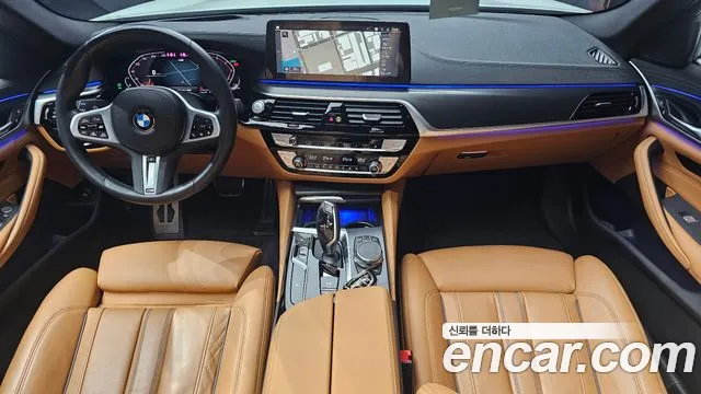 BMW 5-Series — Фото автомобиля 6