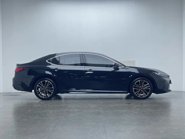 Toyota Camry — Фото автомобиля 7