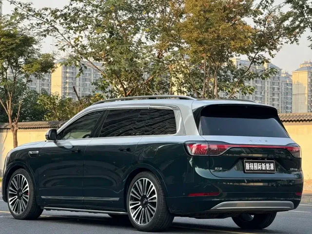 Aito M9 — Фото автомобиля 7