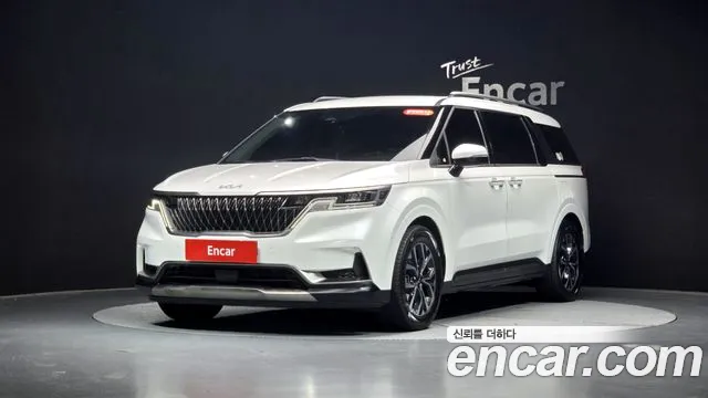 Kia Canival — Фото автомобиля 8