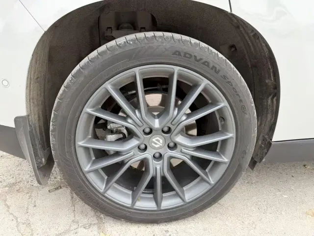 Leapmotor C10 — Фото автомобиля 13