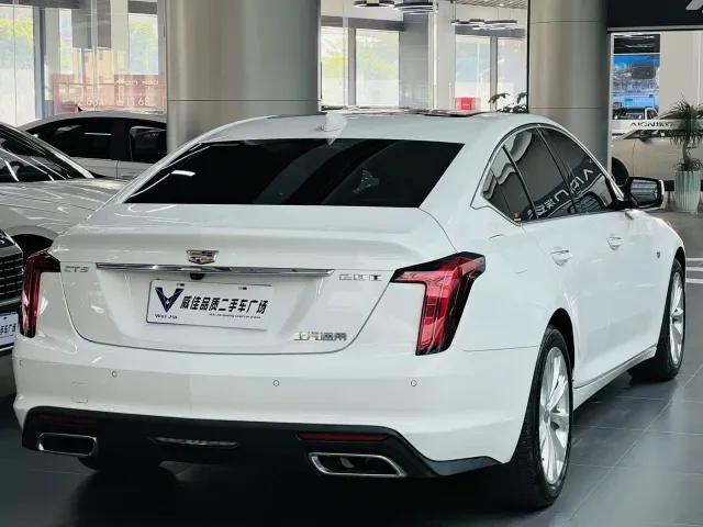 Cadillac CT5 — Фото автомобиля 7