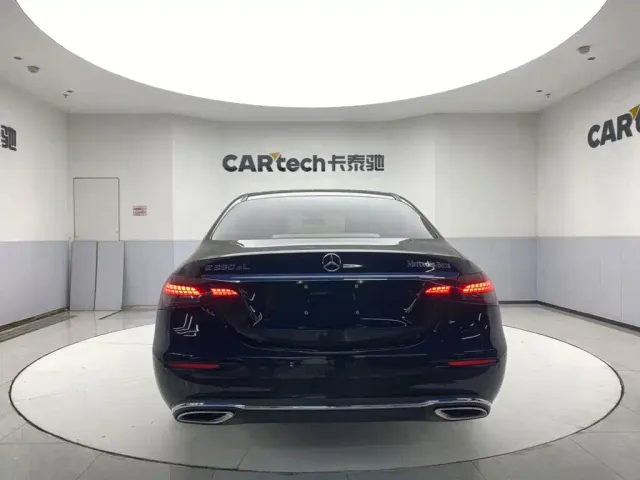 Mercedes-Benz E-Class — Фото автомобиля 6