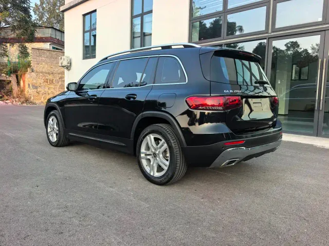 Mercedes-Benz GLB-Class — Фото автомобиля 10