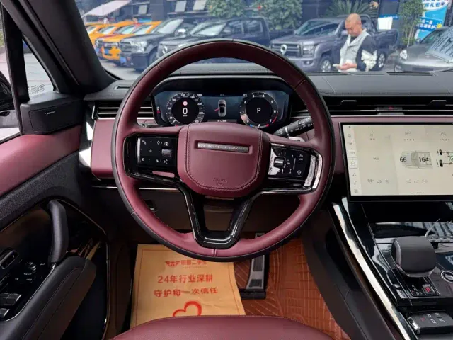 Land Rover Range Rover Sport — Фото автомобиля 14