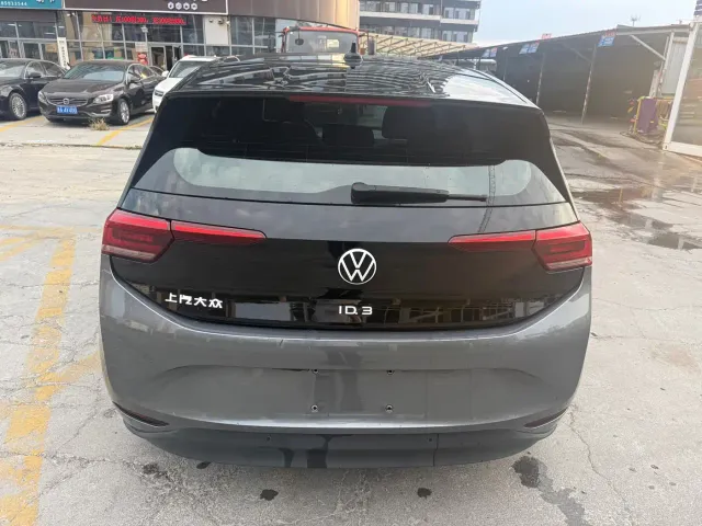 Volkswagen ID.3 — Фото автомобиля 6