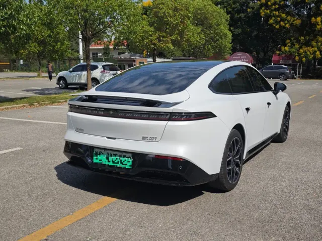 Dongfeng eπ 007 — Фото автомобиля 12