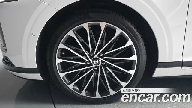 Hyundai Grandeur GN7 — Фото автомобиля 5