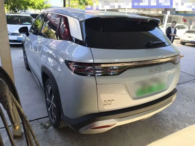 BYD Song L DM-i — Фото автомобиля 4