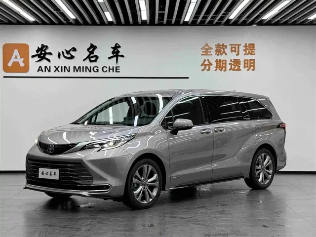 Фотография автомобиля — Toyota Sienna