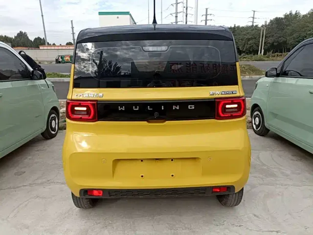 Wuling Hongguang Mini EV — Фото автомобиля 5