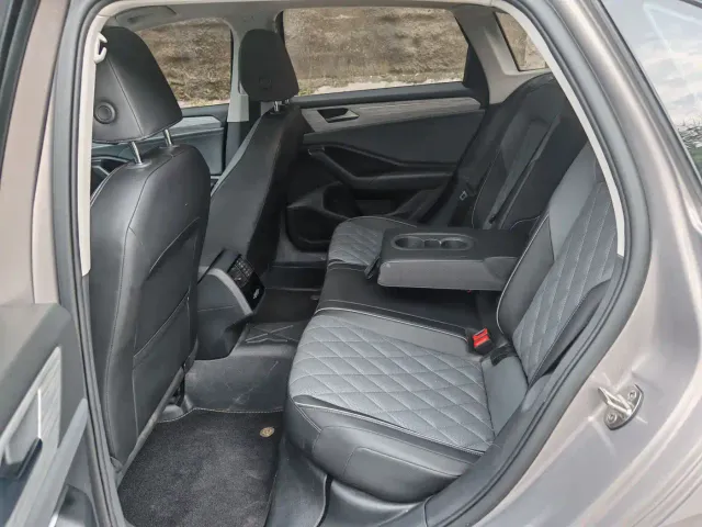 Volkswagen Sagitar — Фото автомобиля 6