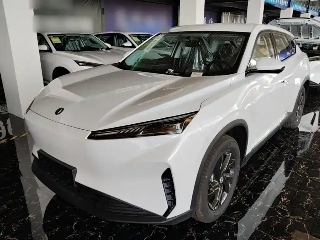 Фотография автомобиля — Dongfeng SKY EV01