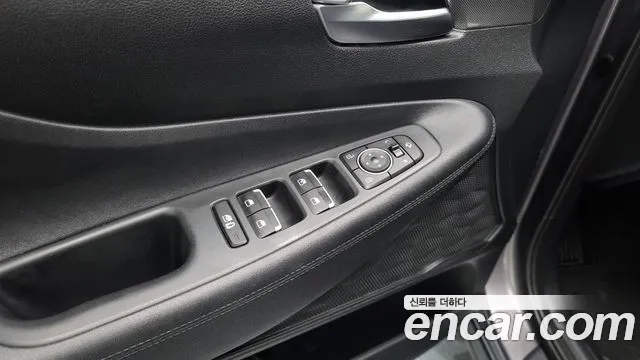 Hyundai Santa Fe — Фото автомобиля 30