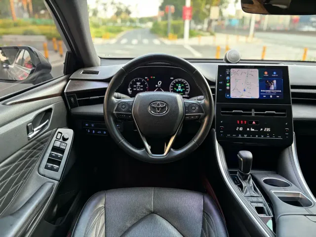 Toyota Avalon — Фото автомобиля 6