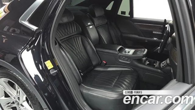 Genesis G90 Бензин 3.5 турбо AWD — Фото автомобиля 11