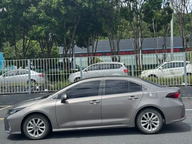 Toyota Corolla — Фото автомобиля 8