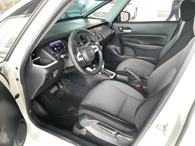Honda Fit — Фото автомобиля 8