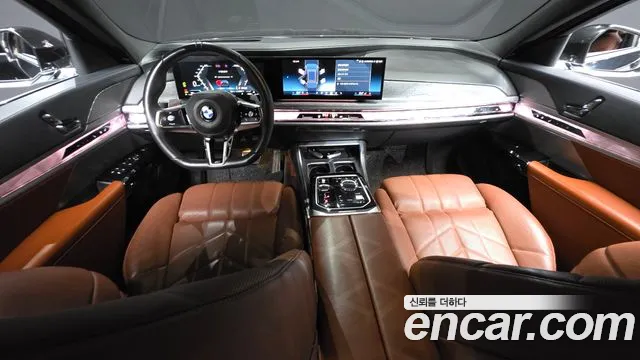BMW 7 Series G70 — Фото автомобиля 10