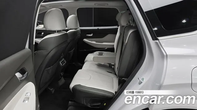 Hyundai Santafe Новый Santa Fe Бензин 2.5T 2WD — Фото автомобиля 22