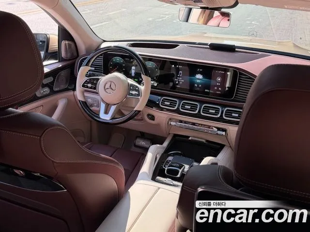 Mercedes-Benz GLS-Class — Фото автомобиля 11