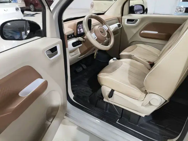 Wuling Hongguang Mini EV — Фото автомобиля 15