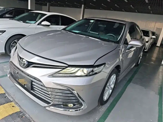 Фотография автомобиля — Toyota Camry