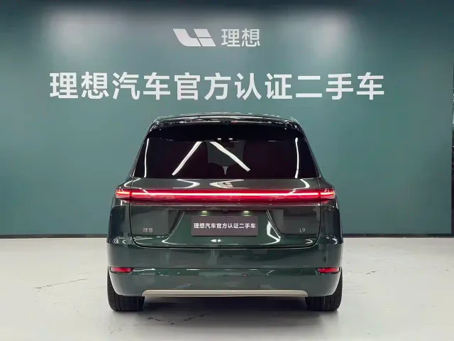 Li Auto L9 — Фото автомобиля 5