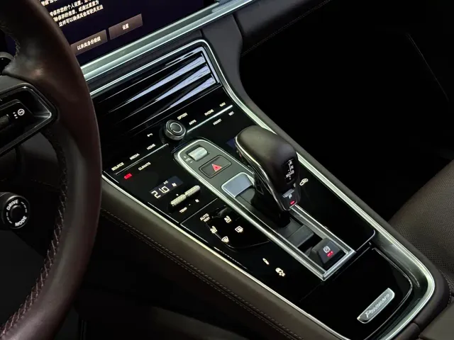 Porsche Panamera — Фото автомобиля 15
