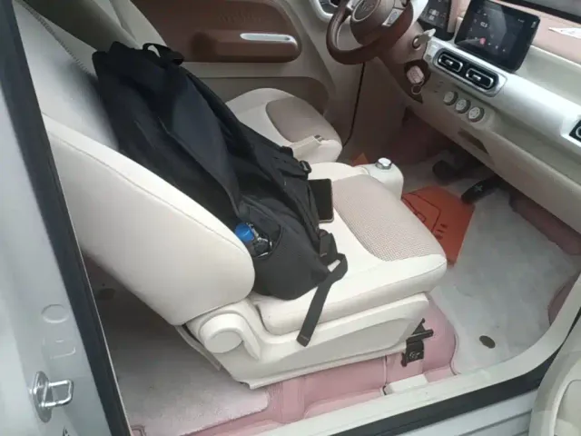 Wuling Hongguang Mini EV — Фото автомобиля 24