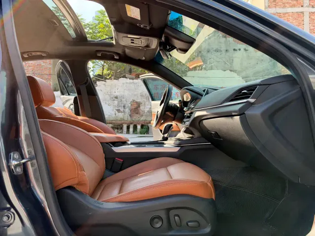 Cadillac CT4 — Фото автомобиля 13